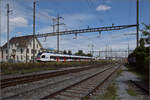 0-523-rabe-523-flirt-ch/893806/rabe-521-024-und-rabe-523 RABe 521 024 und RABe 523 006 in Pratteln. August 2025.