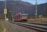 Der ex-RM RABe 526 283 f�hrt aus Sonceboz-Sombeval aus mit Ziel La Chaux-de-Fonds.