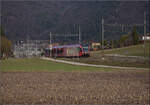 Der ex-RM RABe 526 283 f�hrt aus Sonceboz-Sombeval aus mit Ziel Moutier.