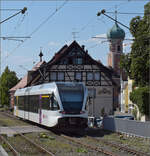RABe 526 728 der Thurbo ist eines von zwei nach Konstanz verl�ngerten Zugpaaren des Rhyhas, wobei die Bezeichnung S 62 eher irref�hrend ist.