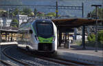 RABe 528 116 in Moutier auf dem Weg nach Basel. Juni 2026.
