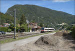 Jurabahn vor der Generalsanierung im Abschnitt Sanceboz-Sombeval – Moutier.

RABe 560 223 in Court. August 2026. 