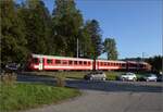 Am dritten Zufahrtsweg nach Le Noirmont von La Chaux-de-Fonds kommt Be 4/4 654 des Weges.