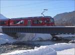 Allgra-Zweispannungstriebwagen 3102 auf dem Weg nach Pontresina.