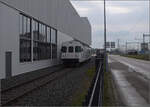 Rollout des ersten Kiss für die ÖBB. 

RBDea 567 173 ist im Auftrag des Kiss unterwegs und schon in der Geburtsstätte vieler neuer Züge eingetroffen. St. Margrethen, April 2024.