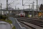 4024 102 der ÖBB auf dem Seedamm von Lindau Hbf macht sich auf den Weg nach Bregenz. Februar 2023.