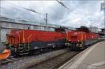 So sind nun zwei Prima H4 prima geparkt. Links Aem 940 011 und rechts Aem 940 026. Gruss an den Lokführer. Schaffhausen, April 2023.