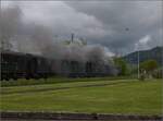 Vapeur Val-de-Travers: Train du Terroir.

Abfahrt von E 3/3 8511 noch in Fleurier. Mai 2023. 