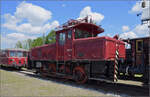 175 Jahre Eisenbahn in Nördlingen / 55 Jahre Bayrisches Eisenbahnmuseum.

Auffällig verwandt mit der Ee 3/3 der SBB inklusive dem Winterthurer Schrägstangenantrieb ist E 63 002, hier angeschrieben mit 163 002. Mai 2024.