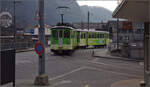 46-011/908200/im-depot-gab-es-beim-warten Im Depot gab es beim Warten auf die Einfahrt auch den Blick auf den Zug, dem wir im Konvoi gefolgt waren: Steuerwagen Bt 352, 1966 von der SIG gebaut, geschoben von Be 4/4 302 der im gleichen Jahr von der SIG und SAAS an die AL geliefert wurde. Ein wenig Antiquit�tenshow bei der AL extra f�r uns. Aigle Depot, Januar 2026.