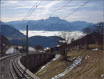 46-011/908219/blick-auf-die-doppelspur-der-al Blick auf die Doppelspur der AL. In historischen Bildern im Bahnhof Leysin Feydey sieht man, dass die Doppelspur offenbar schon 1913 bestand. Leysin, Januar 2026.