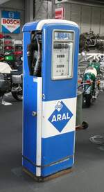 (275'537) - Alte Aral-Tankstelle am 12.