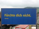 (196'373) - Plakat - Frchte dich nicht. - am 2. September 2018 beim Bahnhof Biglen