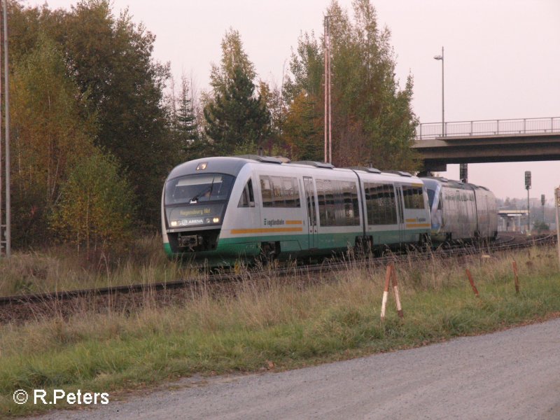 VT11 und VT 04 verlassen Wiesau/Oberpfalz in Richtung Regensburg HBF. 16.10.07